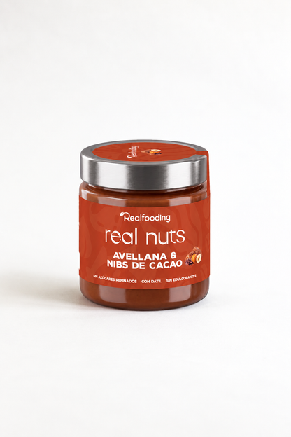 Crema de avellanas con dátiles y nibs de cacao