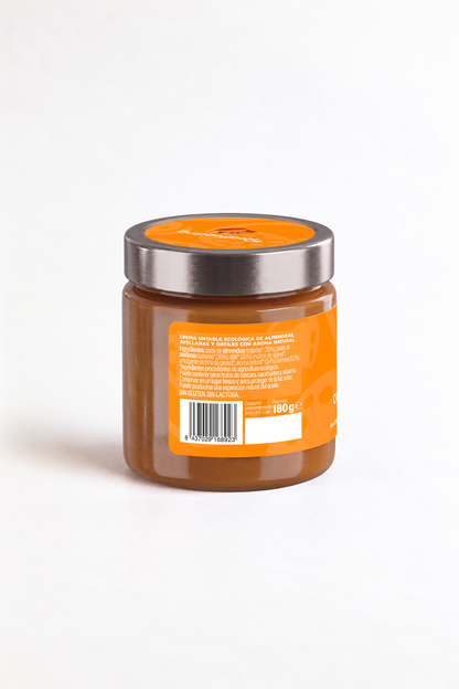 Crema de almendras y caramelo salado