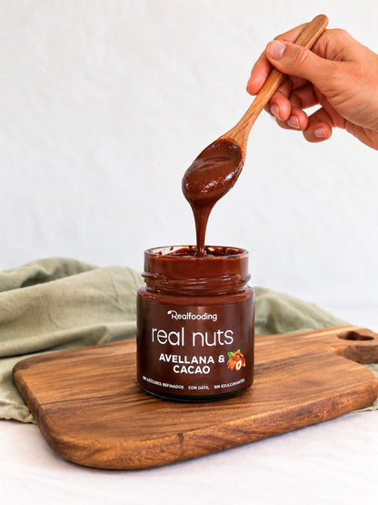 Crema de avellanas con dátiles y cacao